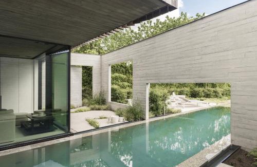 Brussegem Villa | Tranquil Designer Stay with Infinity Pool