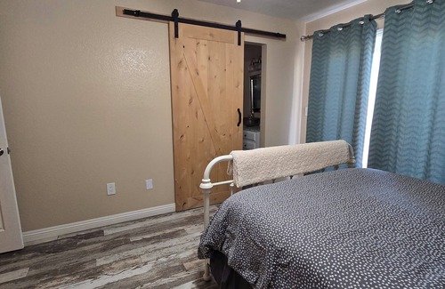 Templeton Other | Tranquil Farmhouse with stunning sunsets.