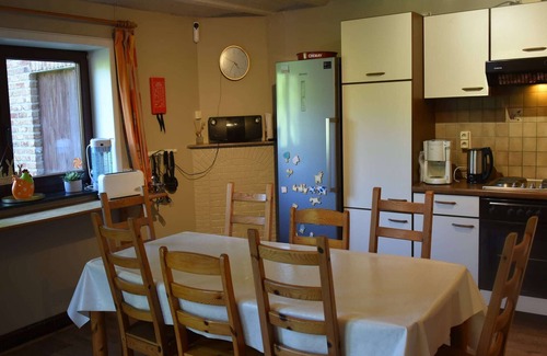 Couvin Cottage | Tranquil Forestside Cottage