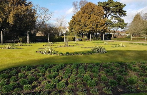 West Stow House | Tranquil Glamping Pod-Pet Friendly, No deposit
