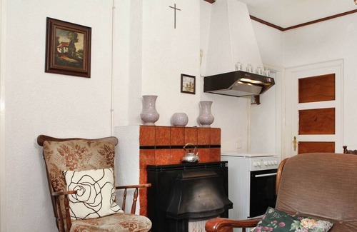 Margraten House | Tranquil Holiday Home in Margraten with Terrace and Garden