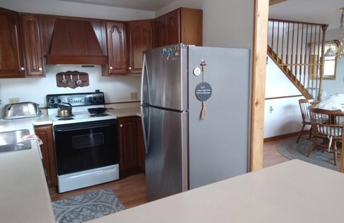 Gouverneur House | Tranquil Upstate NY Lake House