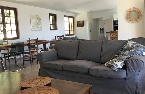 Berlou Villa | Tranquil Vineyard Villa, Berlou