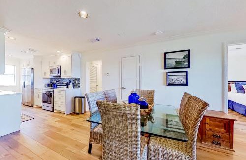 Walden on Lake Conroe Apartment | Tranquility on the Lake