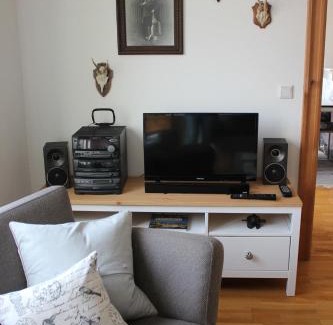 Strehlen Apartment | Traumhafte Etagenwohnung in Günderzeitvilla