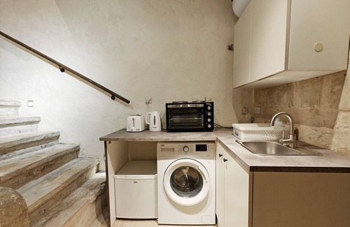 Birgu House | Traveler 's Stay one bedroom tiny house