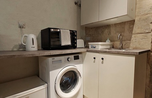 Birgu House | Traveler 's Stay one bedroom tiny house