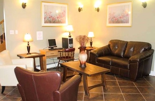 Summerside Hotel | Traveller's Inn