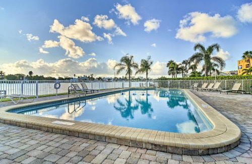 Treasure Island Apartment | Treasure Island Condo Gulf-View Balcony