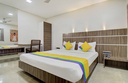 Daulatabad Hotel | Treebo Lalaji's Executive