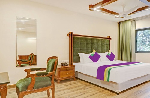 Ambalapuzha Hotel | Treebo Premium Vahada