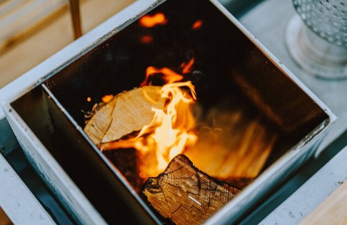 Sodus Cabin | Treehouse 5 · Honeymoon Treehouse Cabin & Spa w Private Hot Tub