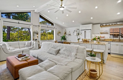 Pebble Beach House | Treehouse by the Ocean