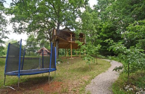 Cvetkovic Cabin | Treehouse Resnice -Mrežnica