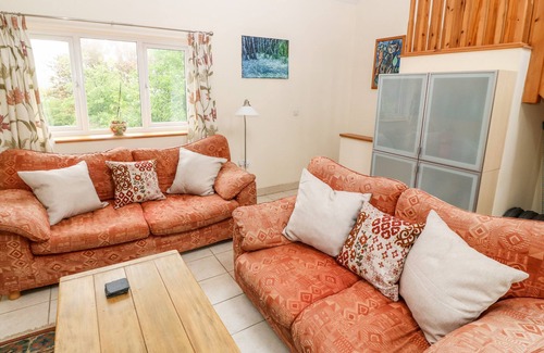 Garn Fadryn Cottage | TREFAES NEWYDD, family friendly, with open fire in Sarn Meyllteyrn