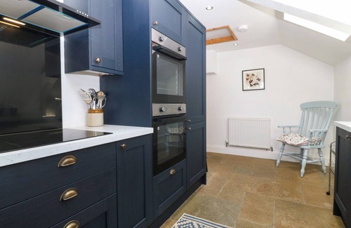 Mynytho Cottage | TREFOLLWYN MAWR, pet friendly, character holiday cottage in Abersoch