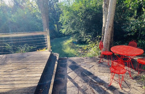 Capital View House | Trendy 2 BR by Whitewater Tavern & 7th St murals