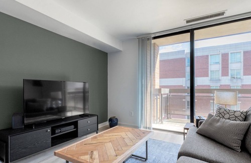 Foggy Bottom Apartment | Trendy Foggy Bottom 1BR w/ W/D + Gym near iconic Watergate, by Blueground
