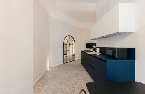 Benimaclet Apartment | Trendy Retreat in Valencia