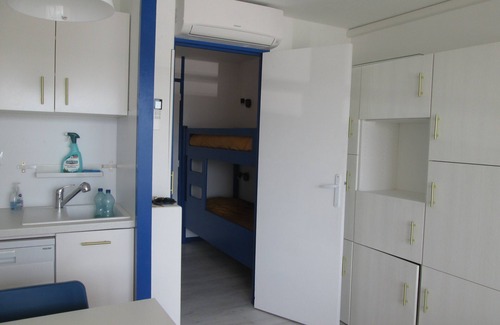 Hendaye Apartment | Tres Belle VUE SUR LE Port,parking Couvert,plage,piscine,wifi,climatisation