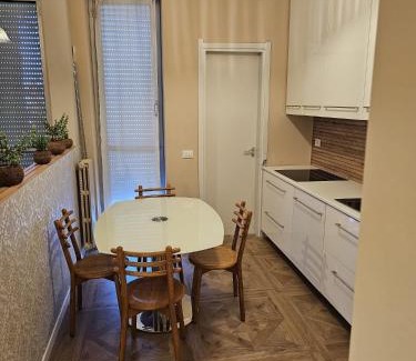 Opera Apartment | Trilocale Prestigioso via Ripamonti pochi passi dallo IEO e 10 minuti auto HUMANITAS 15 minuti dal centro di Milano