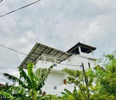 Arunagiri Nagar Villa | Trinco Town Family Guest House