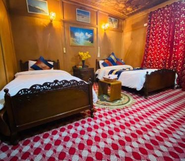 Brein Apartment | Trinity Palace