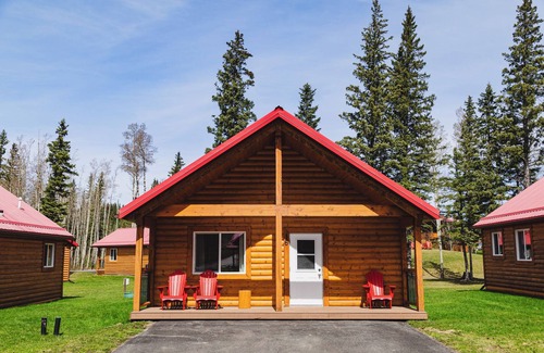 Jasper East Cabin | Triple Bedroom Unit in the Mountain