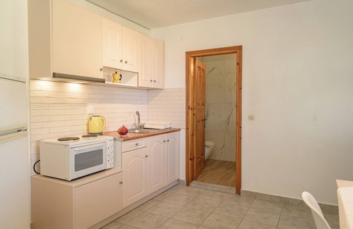 Skinaria Apartment | Triple Studio with Sea View - Villa Mare Studios