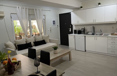 Elefsina Apartment | Triptolemus Stay Inn