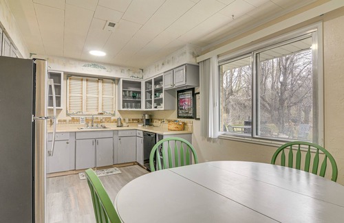 Tropic Cottage | Tropic Getaway Near Bryce Canyon National Park!