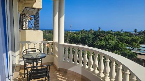 Mombasa Apartment | Tropical Haven - 2br Nyali with Pool & Sea view