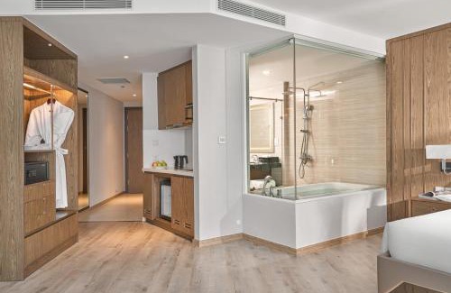 Tran Phu Beach House | Tropical Ocean Escape Nha Trang