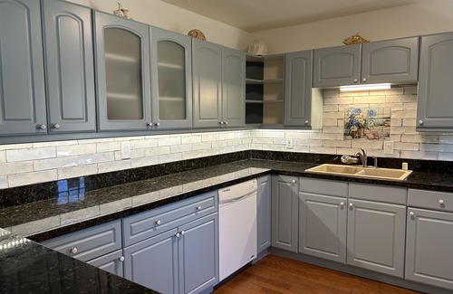 Imperial Beach House | Tropical Paradise Beach Cottage - Sleeps 6, 3 beds