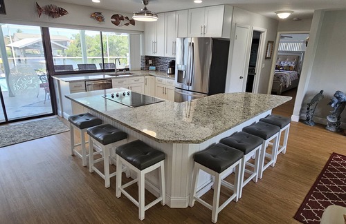 Apollo Beach House | Tropical Waterfront Pool Home, Private Dock, Kayaks, Direct Access to Tampa Bay!