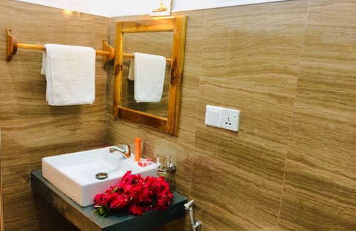 Pottuvil Division 2 Bed & Breakfast | Tropicana homestay