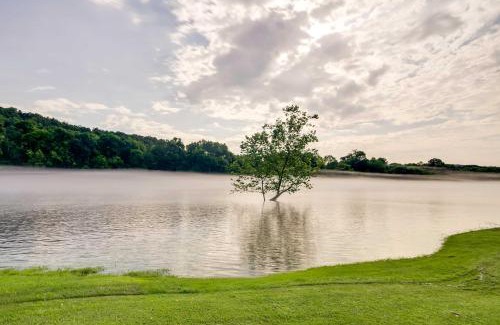 Cotter House | TroutFest Anglers Retreat on White River with Deck