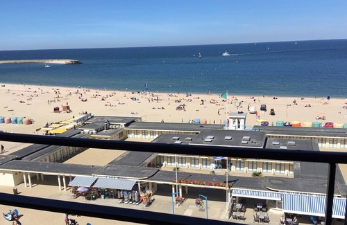 Trouville-sur-Mer Apartment | Trouville Palace 510, 2-room apartment 50 m2 on the Beach with magnificent sea view