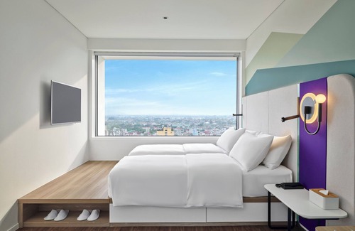 Bac Giang Hotel | Tru by Hilton Bac Giang City Centre