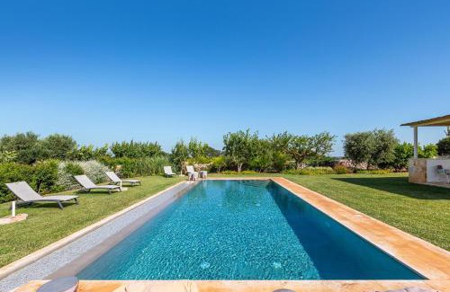 Specchiaruzzo Villa | Trulli Almaviva by Perle di Puglia