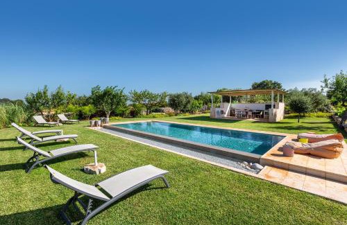 Specchiaruzzo Villa | Trulli Almaviva by Perle di Puglia