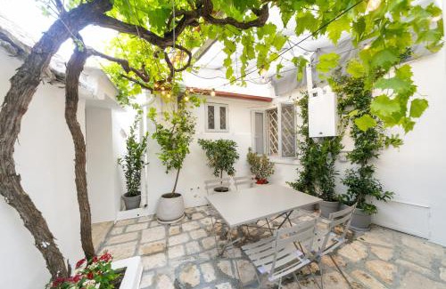 The Trulli of Alberobello Apartment | Trullo Alfieri - Relax e Garden