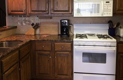 Seven Coves Condo | Tsui Manor @ 7 Viker, No. 5 - Fish or just relax on the balcony above the water