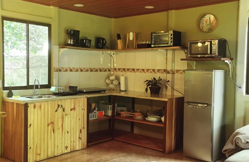 Guayabo Cabin | Tucan Greenhousen Loft offers a comfortable stay, surrounded by nature and peace.