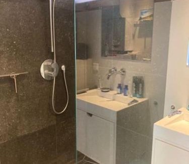 Voorburg House | Tuinhuis aan het water