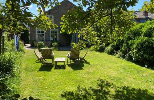 Veere House | Tuinkamer in Monumentaal pand