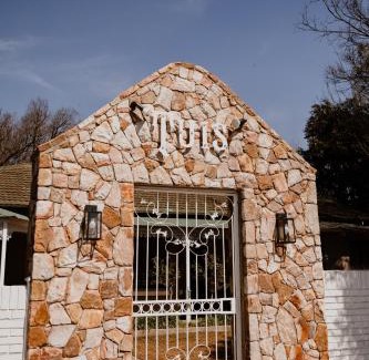 Meyerton House | Tuis Guest House and Coffee Shop