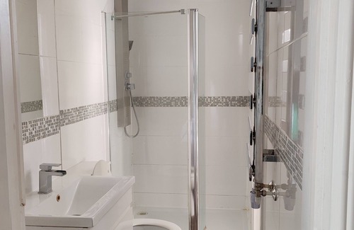 Royal Tunbridge Wells Apartment | Tunbridge Wells Ground floor apartment with garden