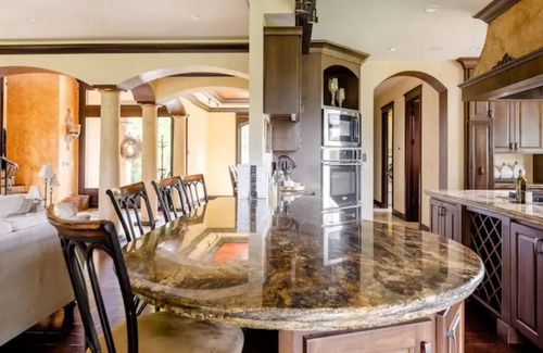 Sherwood House | Tuscan home in NW wine country