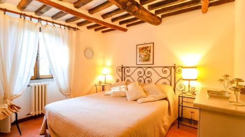 Cireglio Apartment | TUSCAN RUSTIC HOUSE - with Garden, Wi-Fi